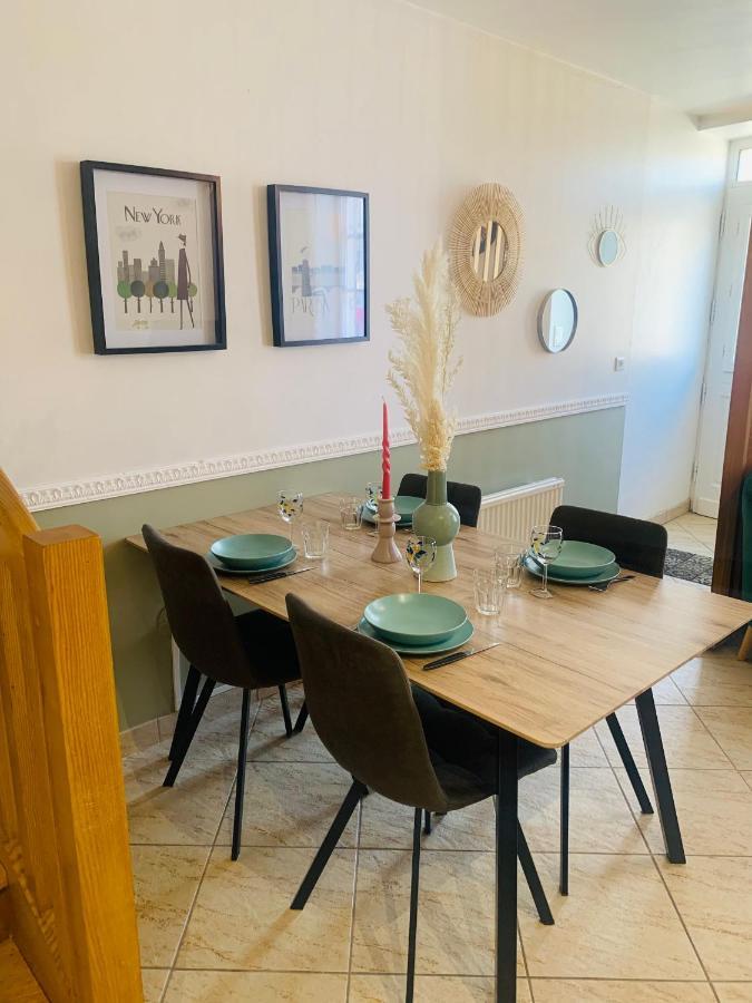 La Roseraie De L Arguenon, Appartement Charmant Centre Ville Jugon-les-Lacs Eksteriør billede